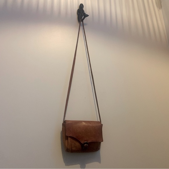 Vintage, warm brown leather crossbody bag in XS - Picture 10 of 10